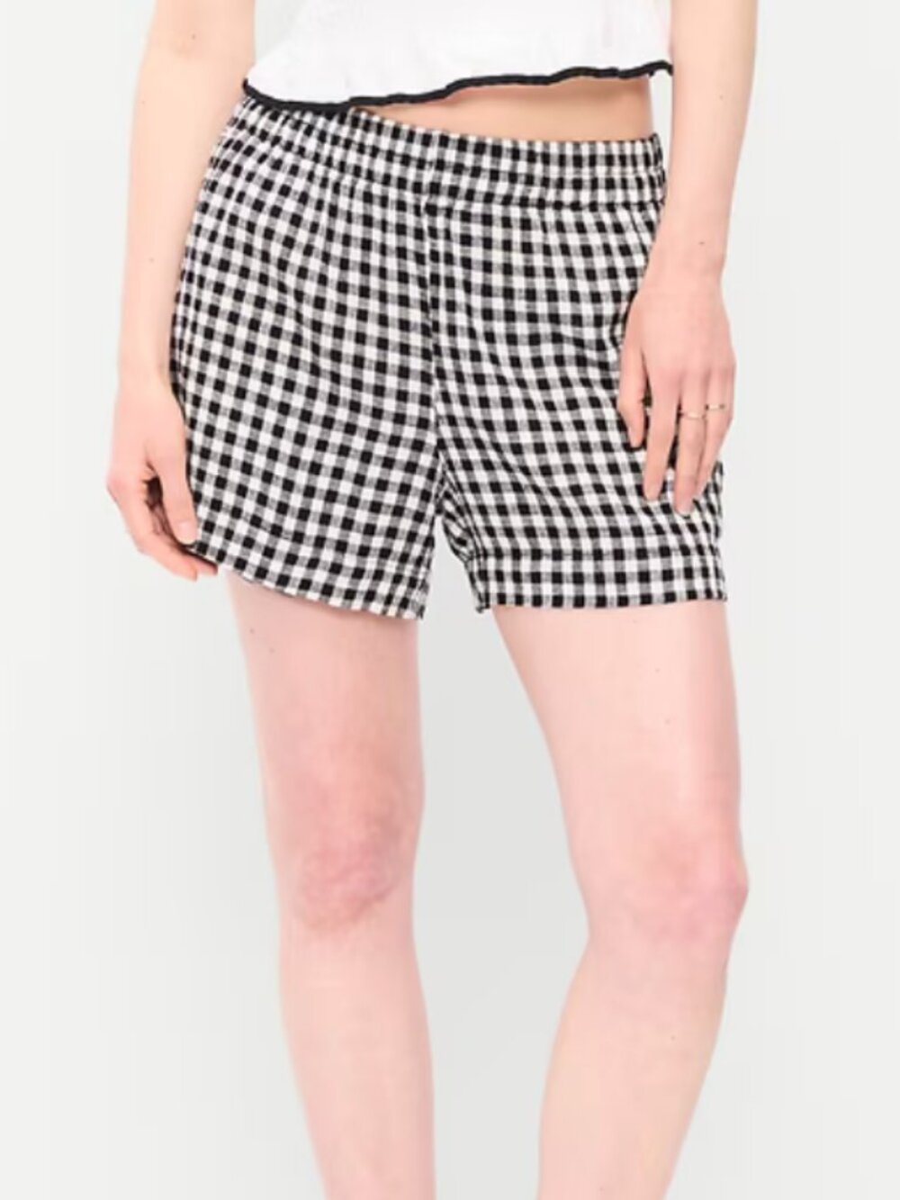 High-Waisted Linen-Blend Shorts in Medium